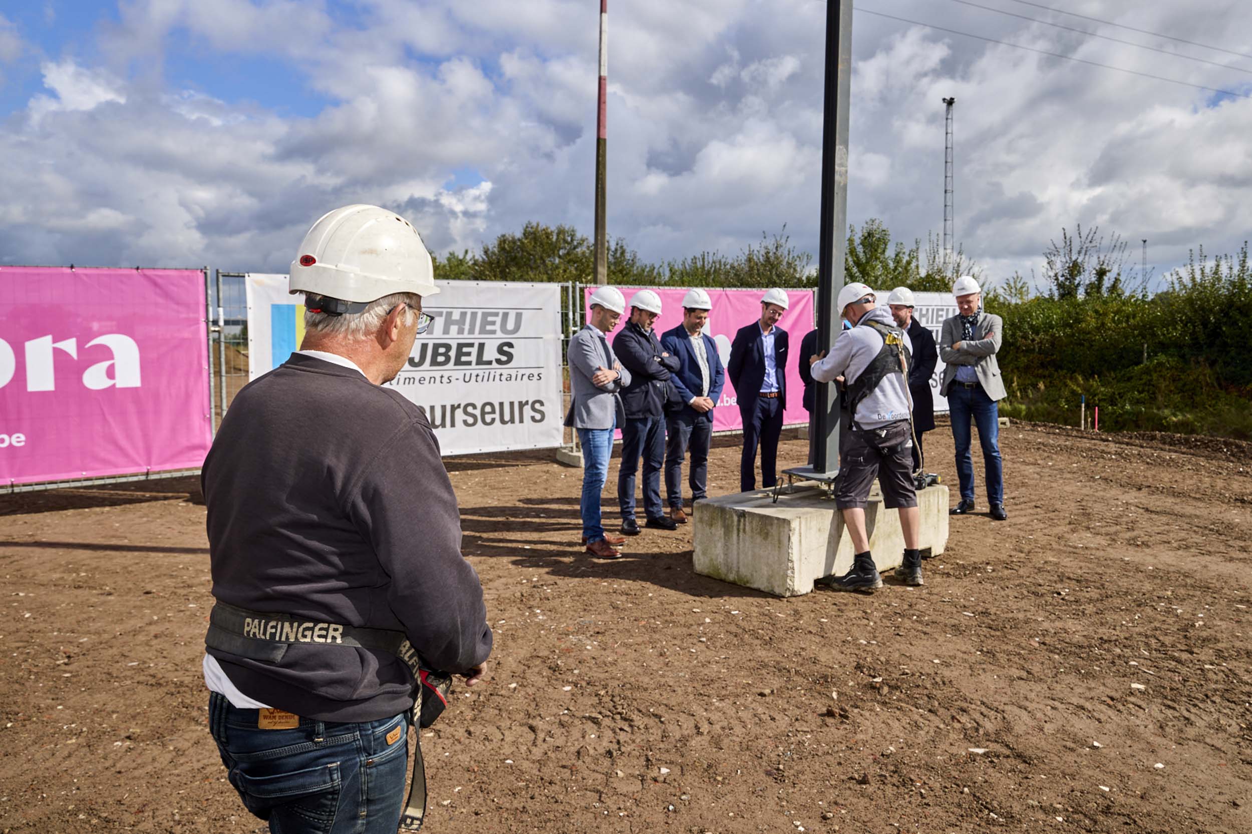 Eerste kolomzetting Business Park Awans  