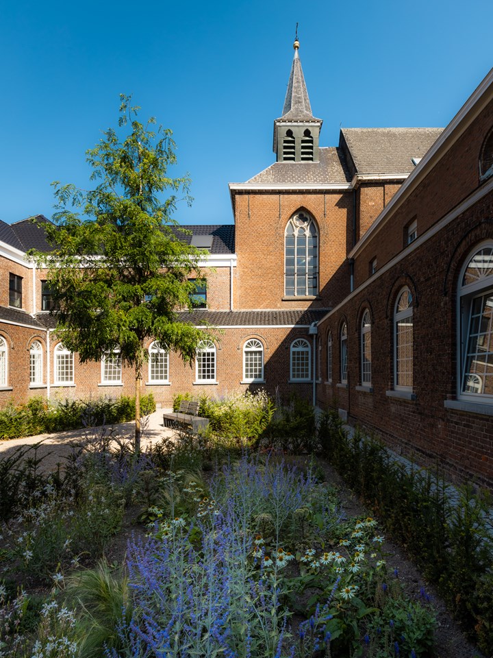 Zabra Karmel Aalst klooster renovatie tuin